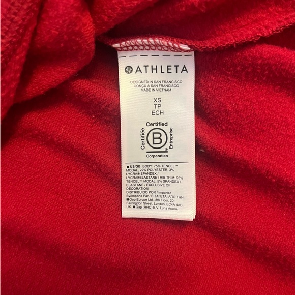 Athleta Textured V-Neck Long Sleeve Top in Deep Red Fits like Small - Picture 10 of 10